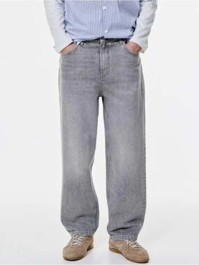 Pull & Bear Baggy Jeans